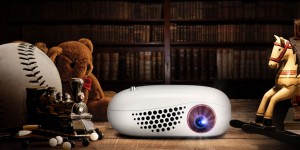 Cüzdan Boyutunda Kablosuz Projektör ! LG Minibeam Nano !