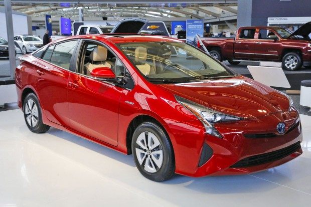 Toyota, yazılım hatasından dolayı 752 bin Prius aracını geri çağırıyor