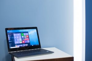 Yakında Windows 10 Uzaklaşınca Kitlenecek, Windows 10 Dinamik Kilit!