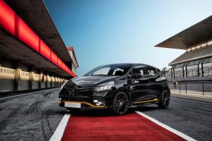 Renault Clio R.S ve Megane R.S Ailesi Yenilendi