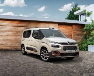 Citroen C4 CACTUS ve Yeni Berlingo Cenevre Otomobil Fuarında