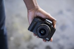 Canon EOS M50, 4K Video Destekli Yeni Aynasız Fotoğraf Makinesi