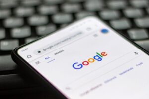 Rusya’dan Google’a ultimatom, “yasa dışı içeriği sil yoksa!”