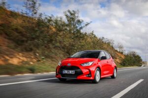 Yeni Toyota Yaris Türkiye’de Satışa Sunuldu, İşte Fiyatları?