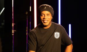 Ronaldinho, resmi NFT’si için SHIRTUM ile anlaştı!