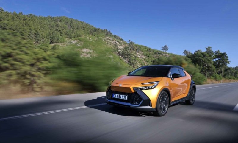 Toyota C-HR Avrupa'da 1 Milyonluk Satış Adedine Ulaştı - TeknoTalk