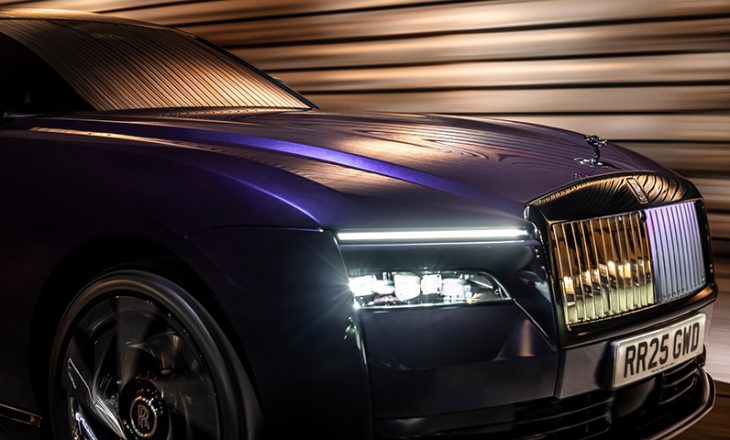 Black Badge Spectre: Tarihindeki En Güçlü Rolls-Royce!