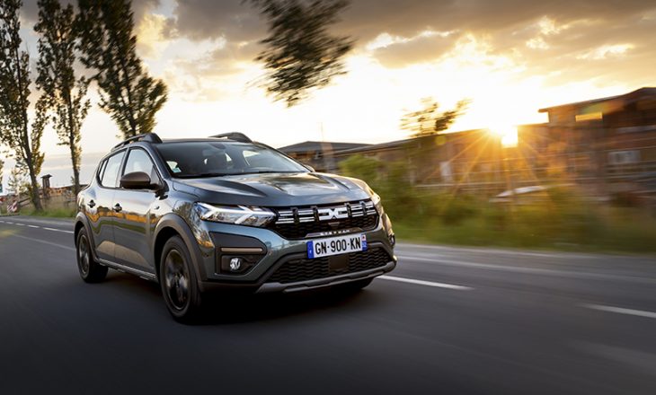 Dacia Sandero Stepway B-SUV segmentinde Zirvede!